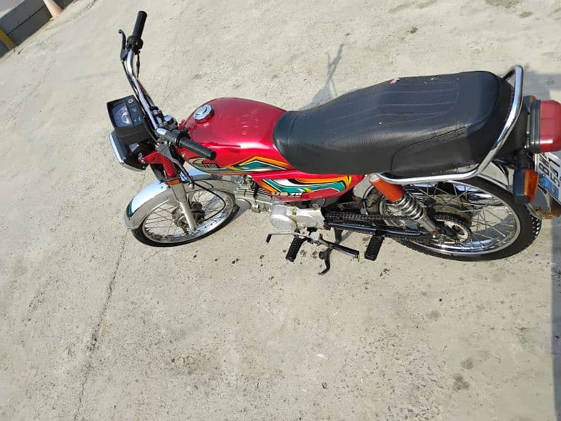 United Motercycle 70cc 3