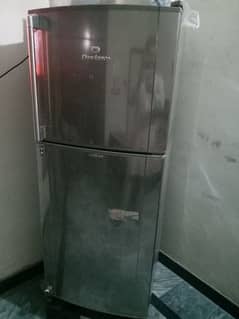 Dawlance Fridge Medium size