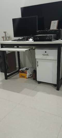 computer Table