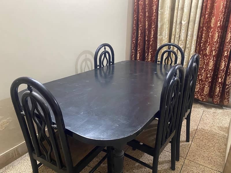 Dinning Table With 6  Chairs 1