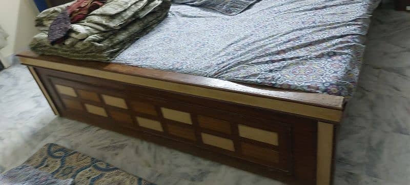 bed for sell urgently 1