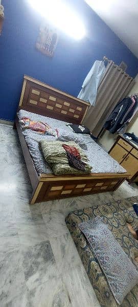 bed for sell urgently 3