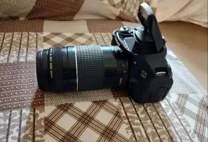 CANON 700D DSLR CAMERA 2