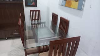 6 Seater Dining Table for Sale. very good and neat condition