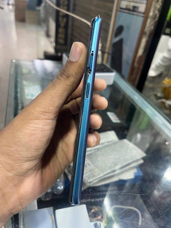 oppo F11 pro 6 128 GB 4