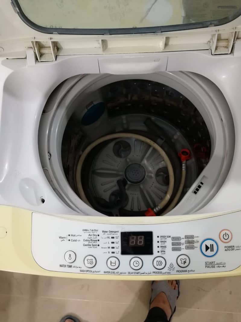 LG Automatic Washing machine turbo drum 7.0kg 1