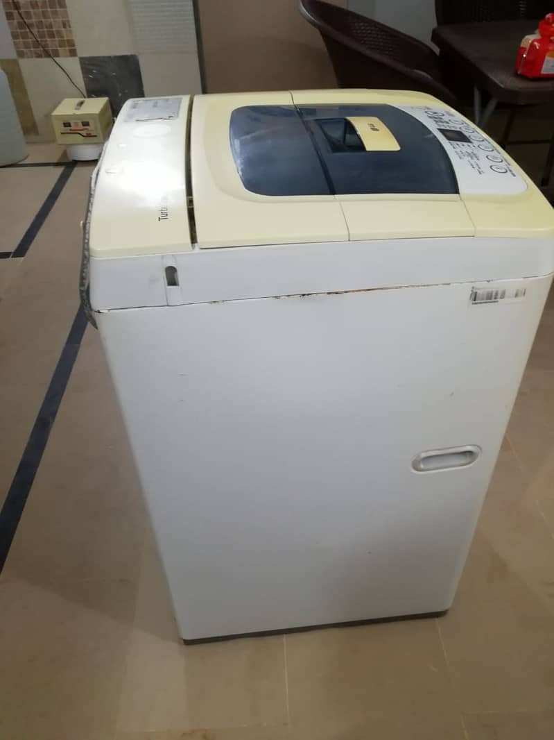 LG Automatic Washing machine turbo drum 7.0kg 2