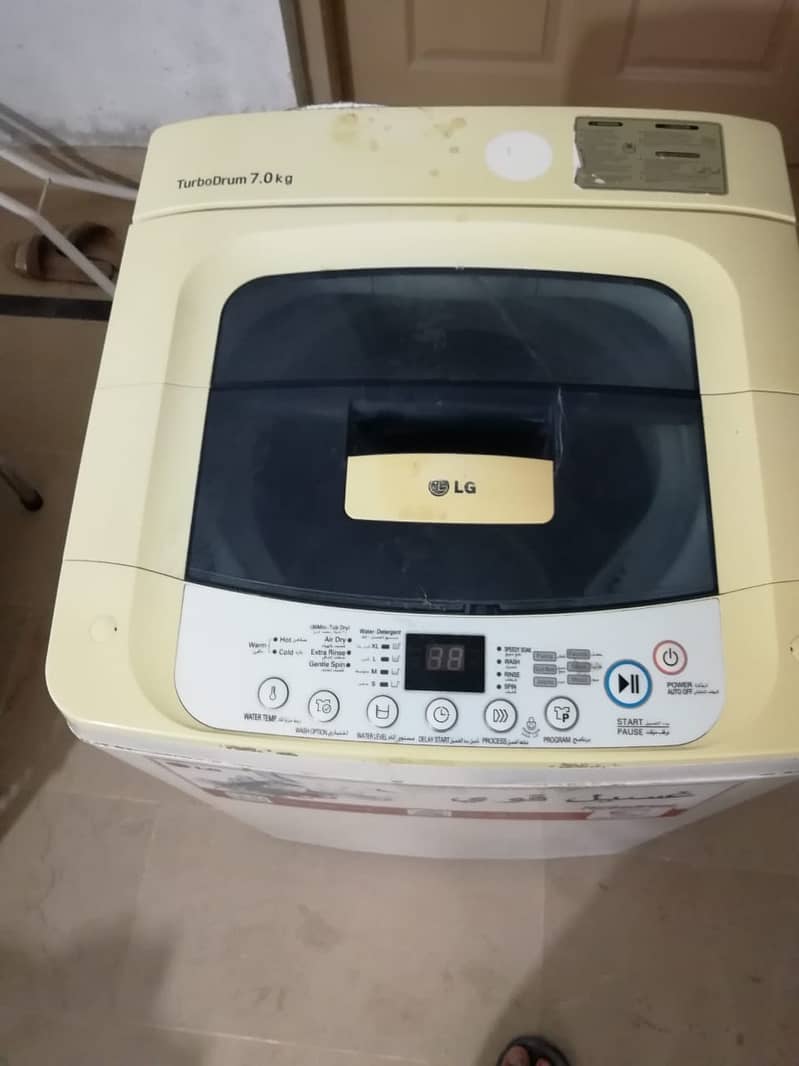 LG Automatic Washing machine turbo drum 7.0kg 8