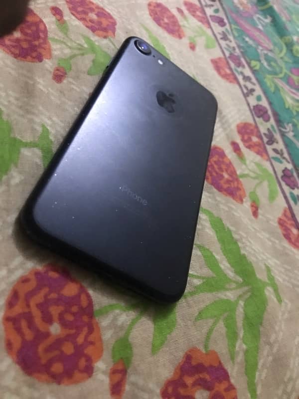 iphone 7 128gb Pta approved 3