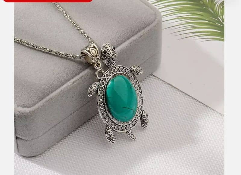 Antique Turquoise Turtle Pendant Set: 4