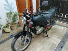 Selling GS 150 SE 2018 Good Condition Bike