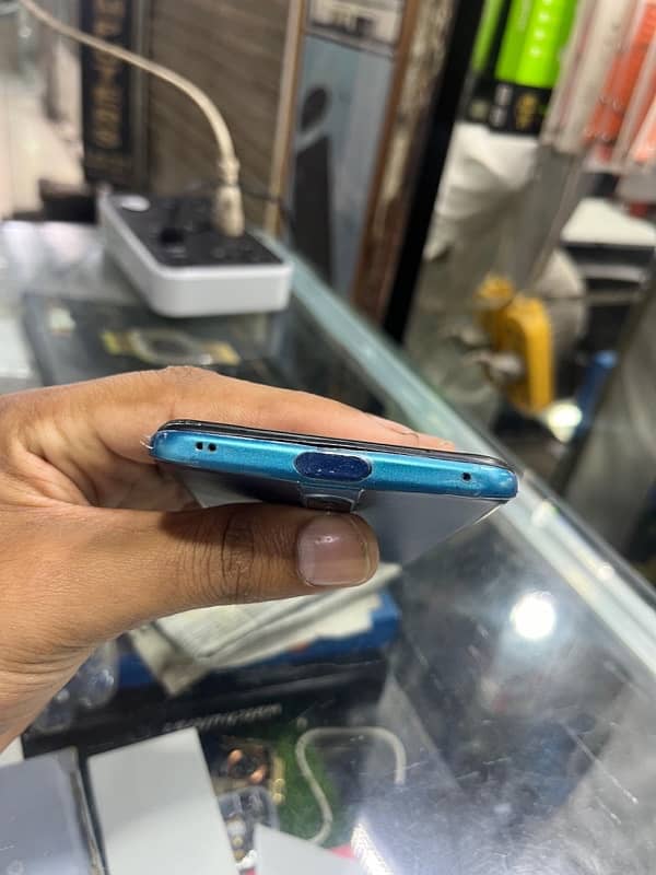 oppo f11 pro 6/128 GB 5