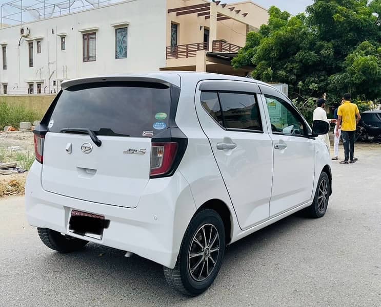 Daihatsu Mira 2024 3