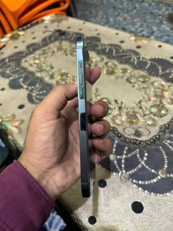 iphone 12 pro max 128 gb jv in good condition 3