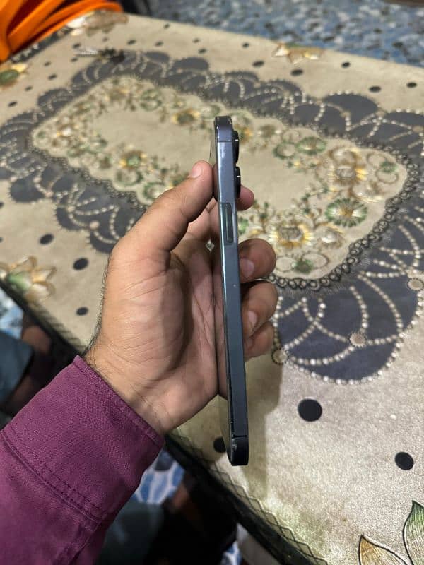 iphone 12 pro max 128 gb jv in good condition 4