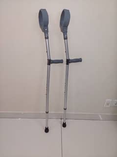 Crutches for walikng Support --> 2's Pair