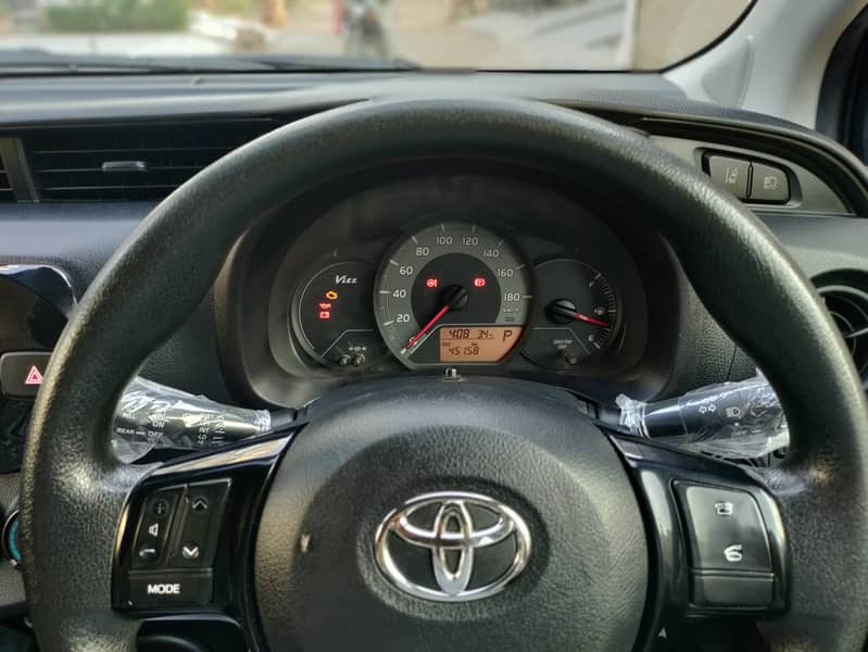 Toyota Vitz 11