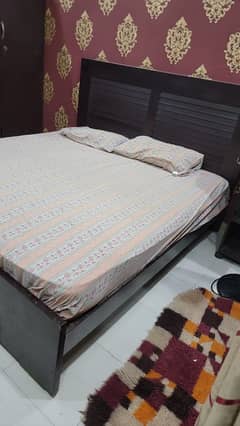 new king size barely used mattress 0