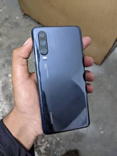 huawei P 30 . . . . 6 Ram 128 storage 10/9 Condition. .