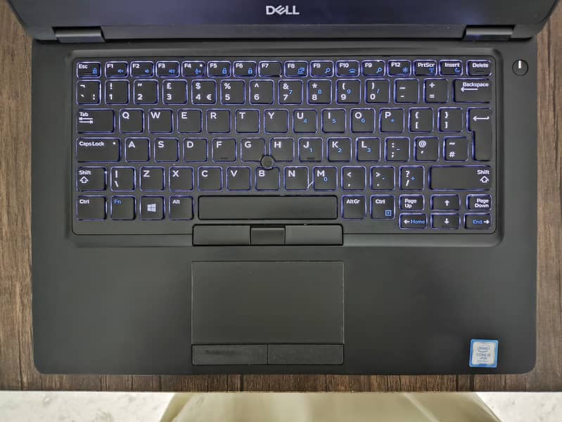 DELL LATITUDE E5490 CORE i5 8th GEN 8GB DDR4 / 256 SSD 1