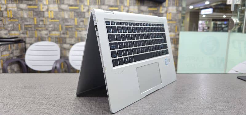 Hp Elitebook X360 1030 G2 Core i5 7th Generation 16