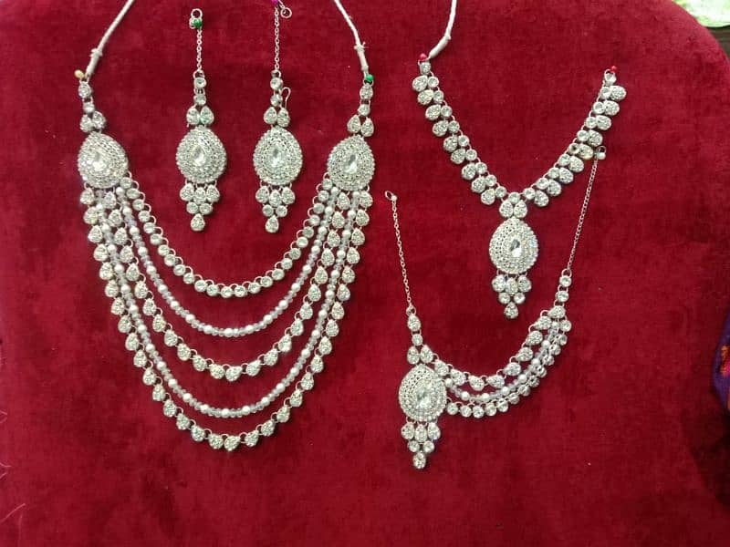 artificial jewelery set 1