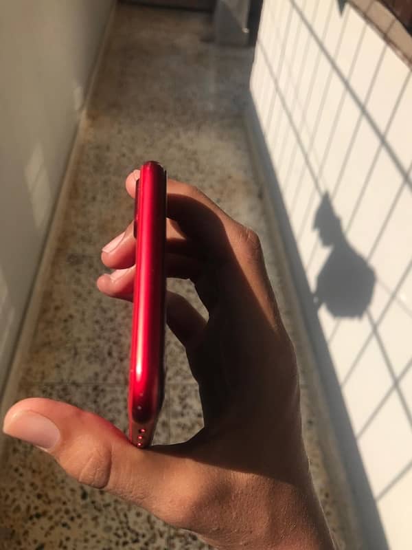 iphone 8 plus red product 4