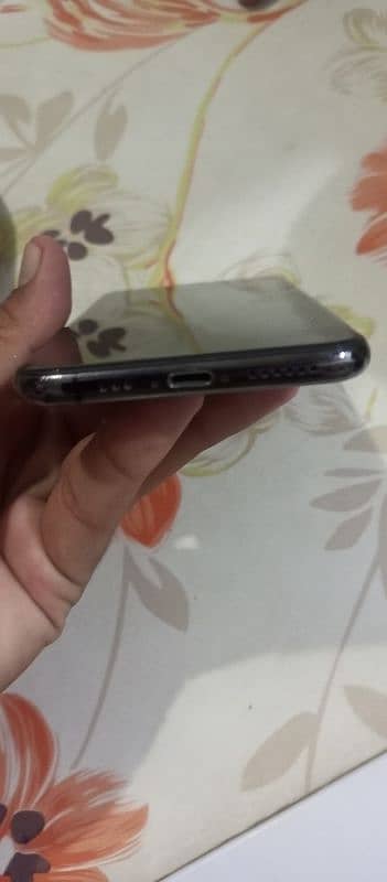 iPhone xs 64 GB non pta 73 battery health 2