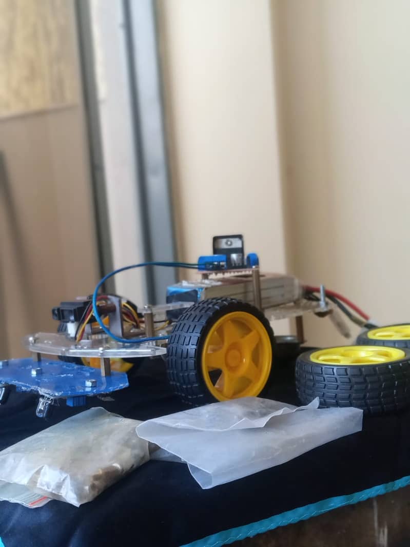 Line Follower – Obstacle Avoidance Robot – Arduino Smart Car Robot 0