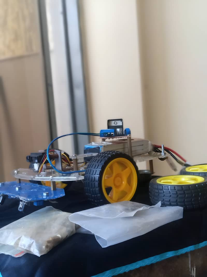 Line Follower – Obstacle Avoidance Robot – Arduino Smart Car Robot 9