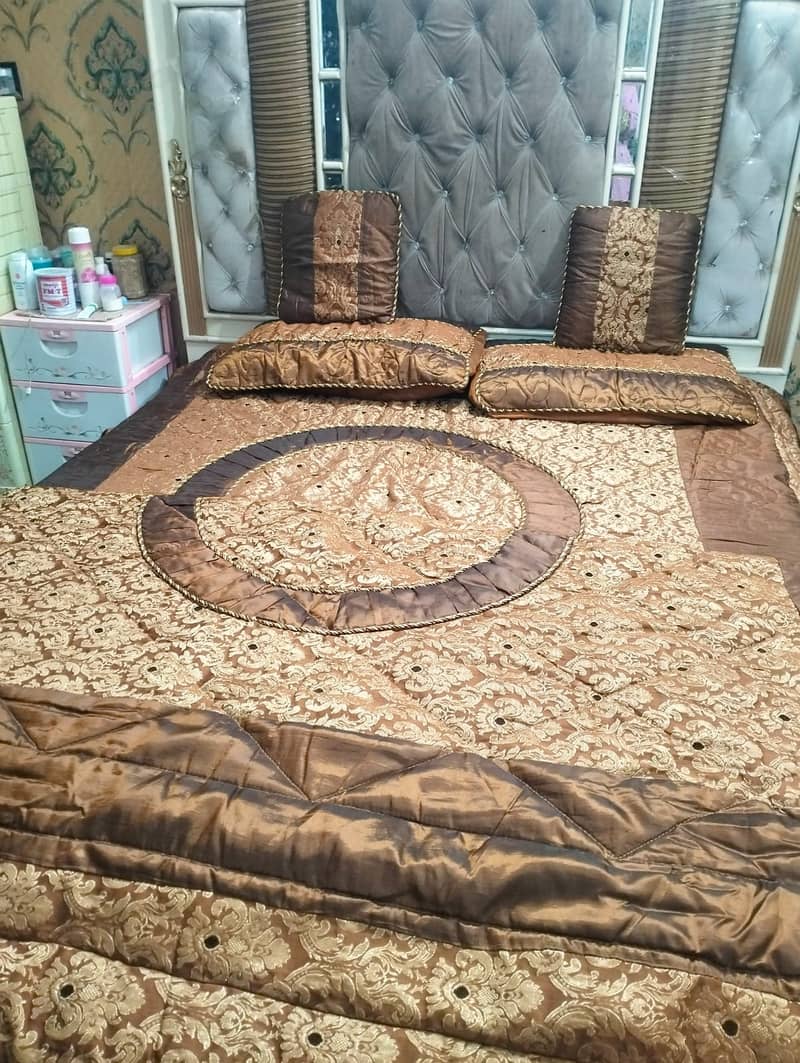 Bridal bedsheet with comforter. . 4