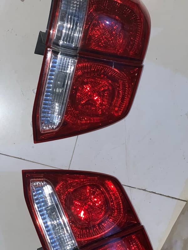 Toyota land cruiser back/tail lights 4