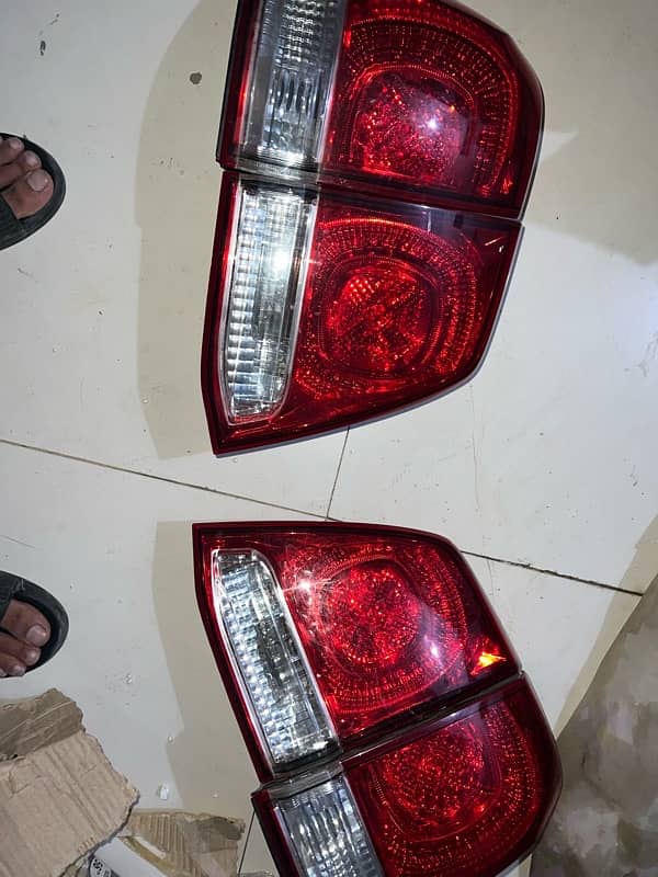 Toyota land cruiser back/tail lights 5