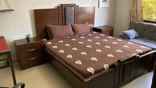 Bedroom Set - King Size