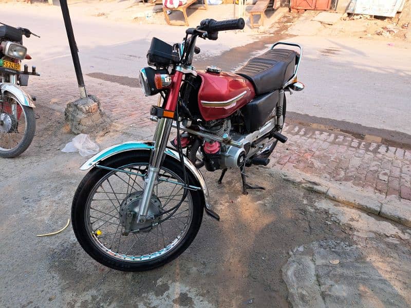 Honda 125 4