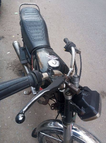 Honda 125 Karachi registered only exchange 3