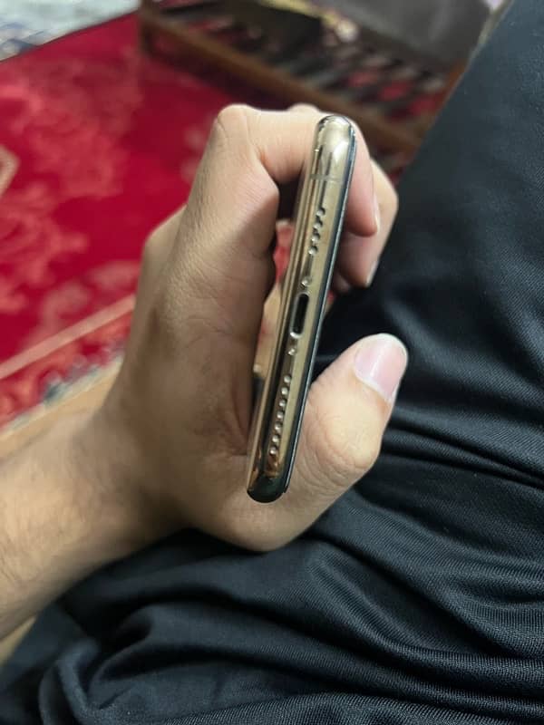 iphone XS Max 64gb Non PTA 2