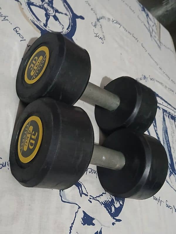 4KG DUMBBELS 2