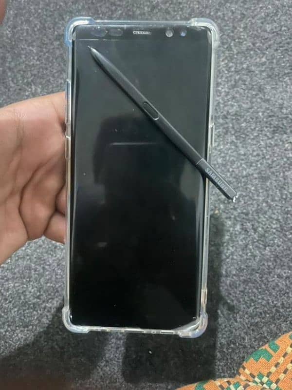 Samsung Galaxy Note 8 with charger and original spen 4