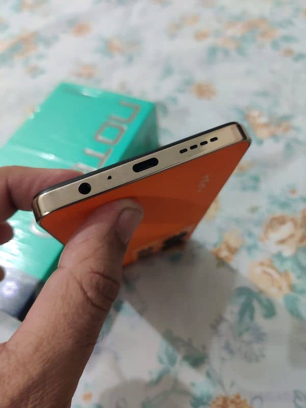 infinix note 30. .   256GB 5