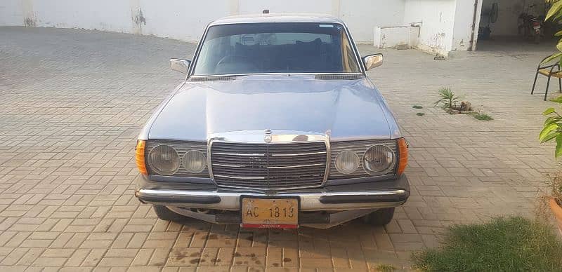 Mercedes 200 D 1978 0