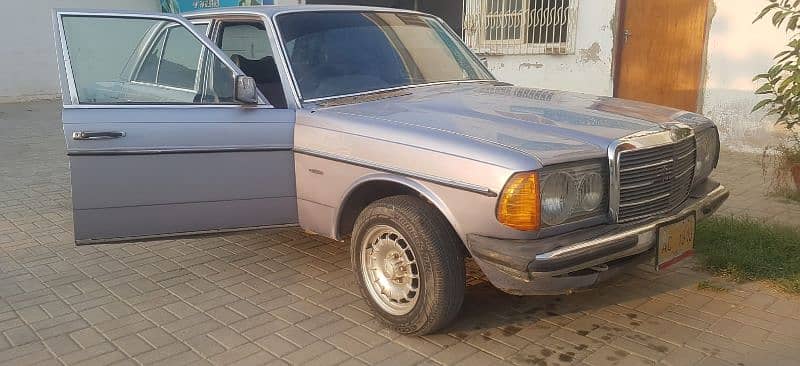 Mercedes 200 D 1978 1