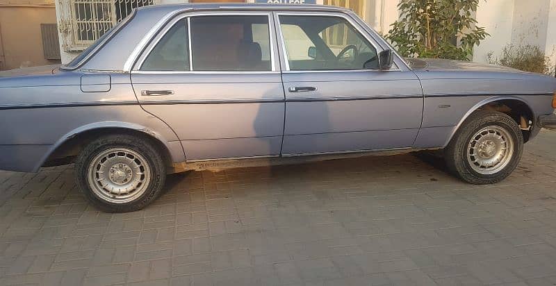 Mercedes 200 D 1978 2