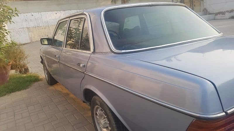 Mercedes 200 D 1978 4