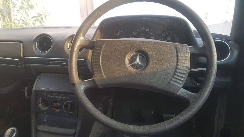 Mercedes 200 D 1978 6