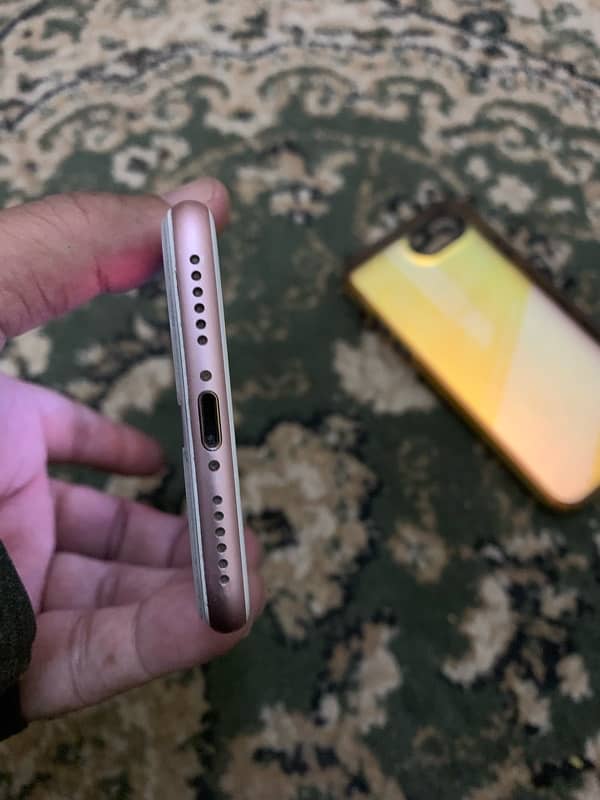 iphone 7 128GB pta approved 3