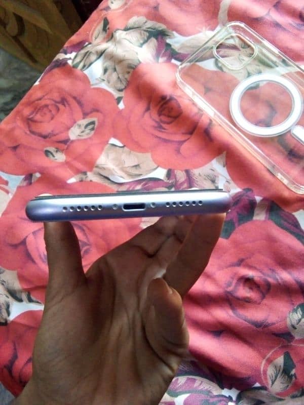 Iphone 11 for sale 7