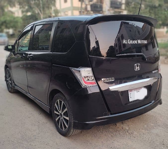 Honda Freed 2012 5