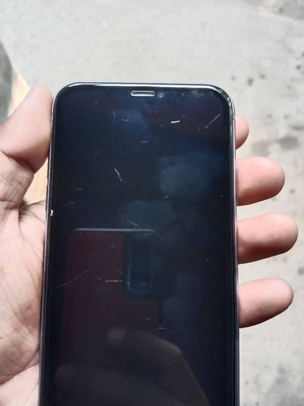 iPhone 11 64 GB factory unlock 2