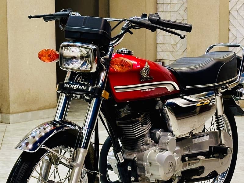 Honda CG125 Special Edition 2019 8